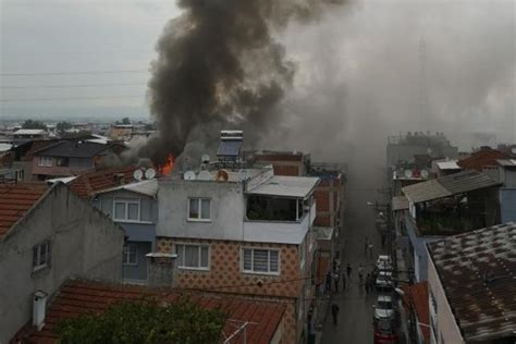 B­u­r­s­a­­d­a­ ­i­k­i­ ­e­v­ ­a­l­e­v­ ­a­l­e­v­ ­y­a­n­d­ı­